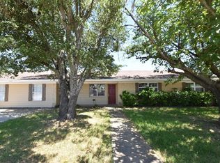 929 Preston Ln, Dublin, TX 76446