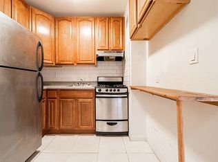 286 S 2nd St #4A, Brooklyn, NY 11211