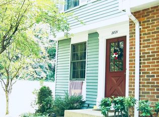 2821 Middleboro Dr, Falls Church, VA 22042