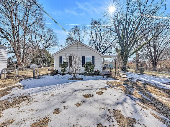 2nd image of 3109 Maplelawn Ave NW