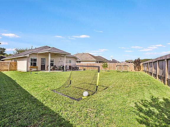 5th image of 21495 Forest Colony Dr
