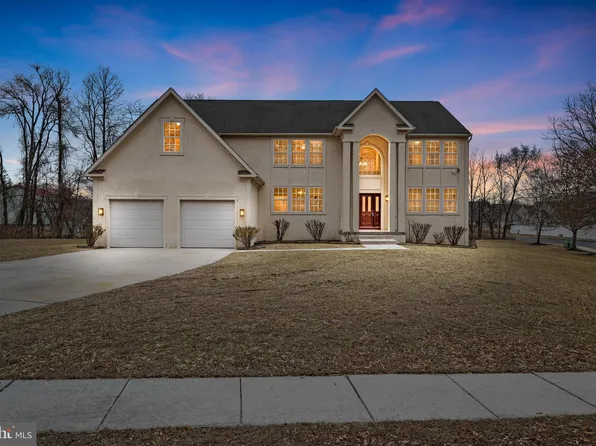 6 River Run, Lawnside, NJ 08045