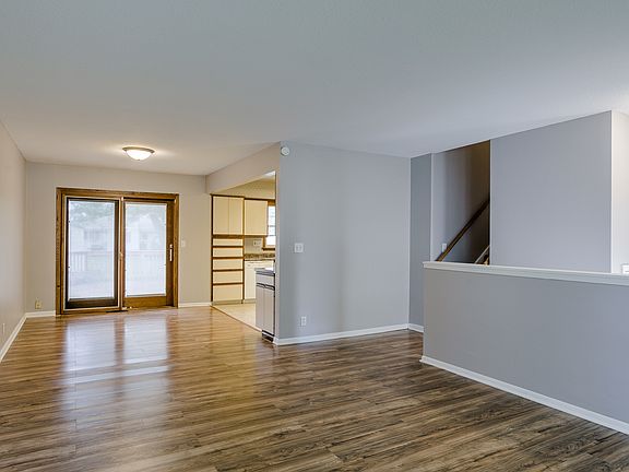 5th image of 9624 Redman Ave