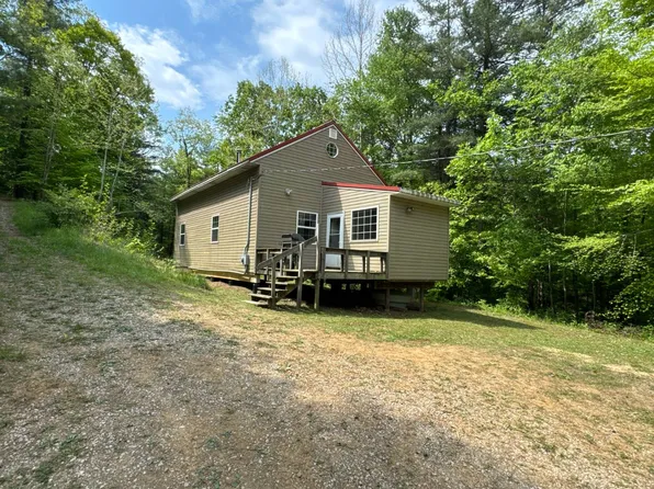 6830 Hebron Rd, Saint Marys, WV 26170
