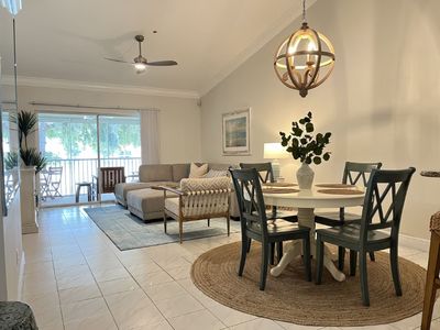 6512 Huntington Lakes Cir APT 201, Naples, FL, 34119