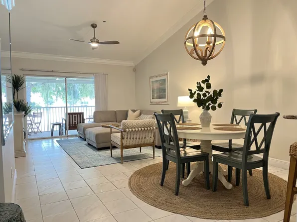 6512 Huntington Lakes Cir APT 201, Naples, FL 34119