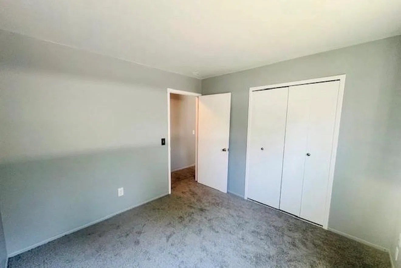 1 bed, 842 sqft, $1,375 — Photo 2