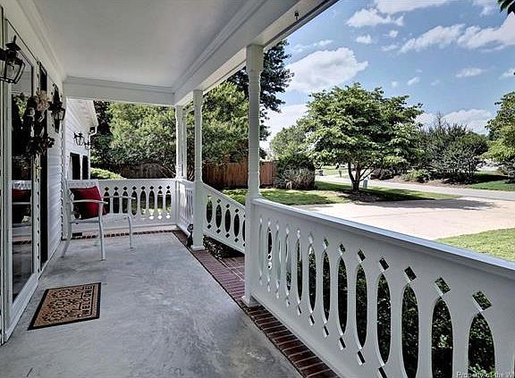 2nd image of 202 Loch Haven Dr