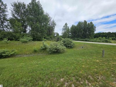 1501 S Montmorency Ln, Suttons Bay, MI, 49682