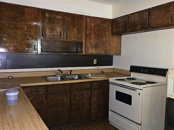4th image of 5165 NW 60TH TERRACE