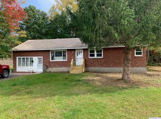 141 Vaughn Dr, Albany, NY 12203