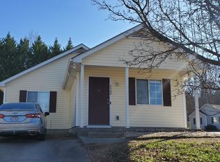 2488 Stratford Crossing Dr, Winston Salem, NC 27103