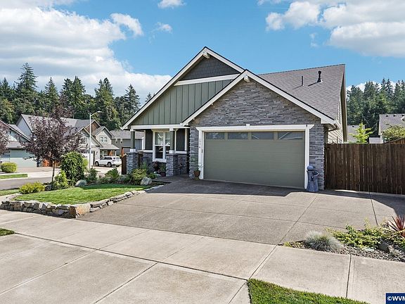 3rd image of 1776 Juniper Butte Ave SE