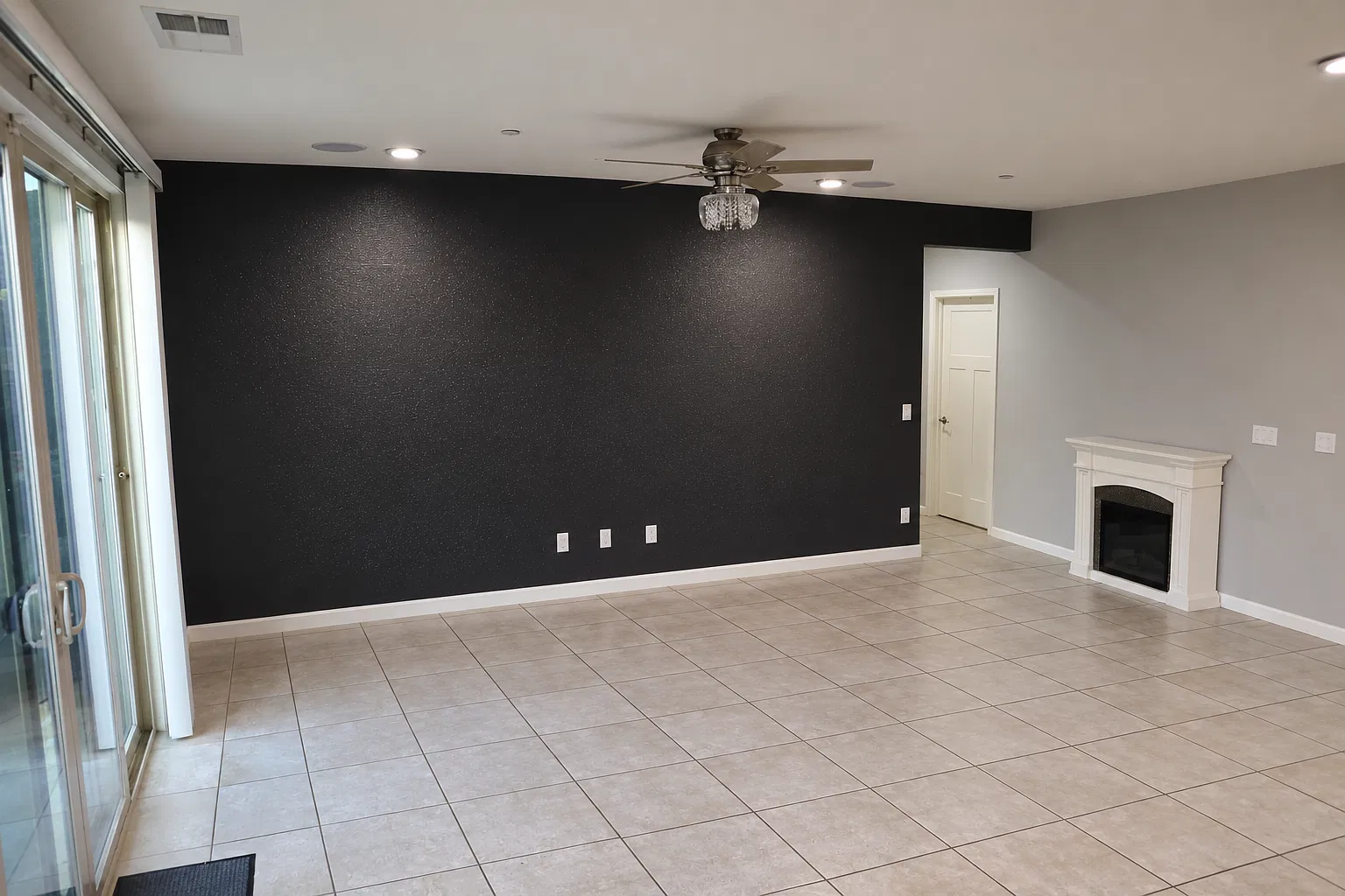4 bed, 2631 sqft, $3,200 — Photo 4