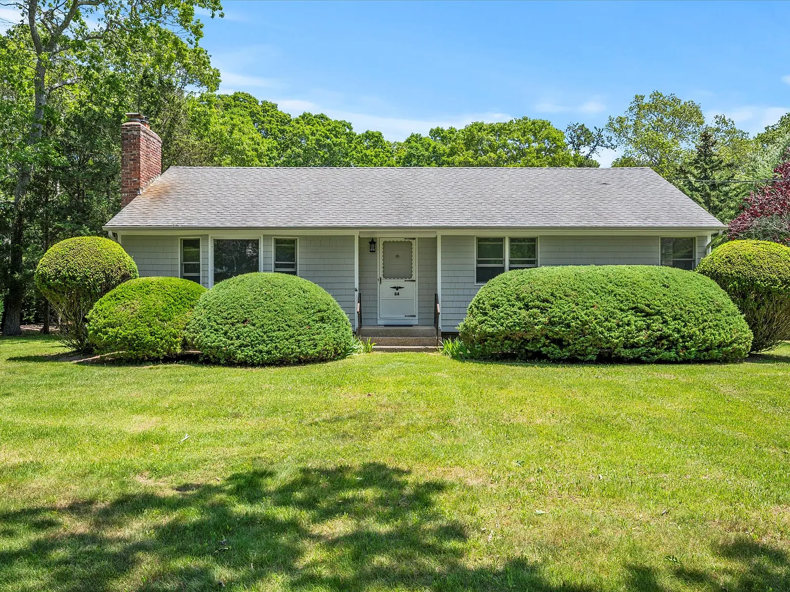 Newly Renovated Summer Retreat in Quogue — Photo 2