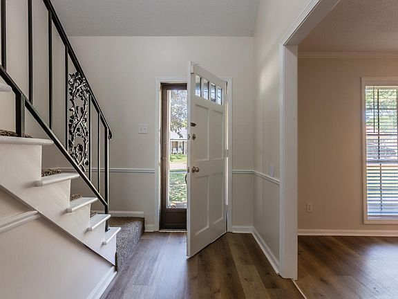 5th image of 5583 Montpelier Dr