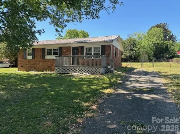 4411 Ginger Dr, Gastonia, NC 28056