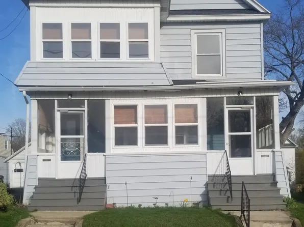 17 Pleasant Ave, Amsterdam, NY 12010
