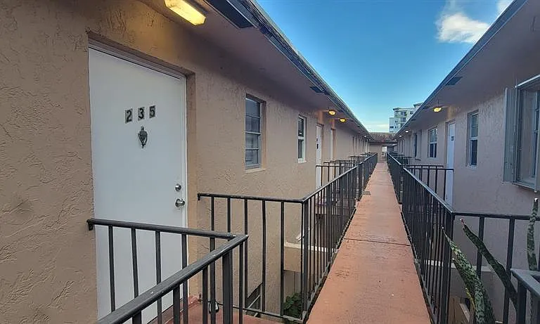 600 SW 2nd Ave #235 — Photo 20