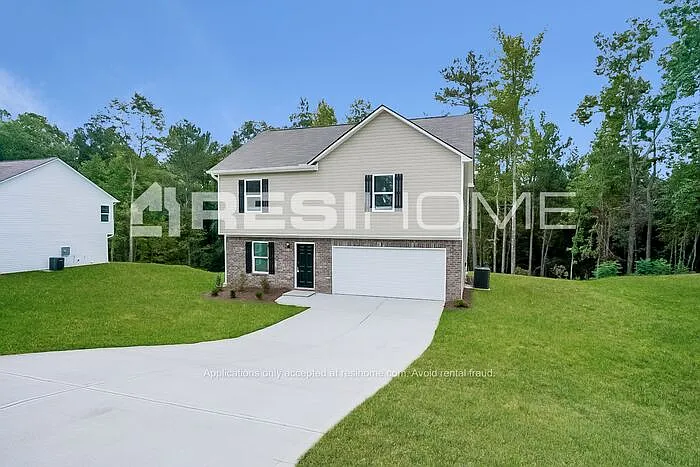 3 bed, 2.5 bath, 1688 sqft, $1,895 — Photo 3