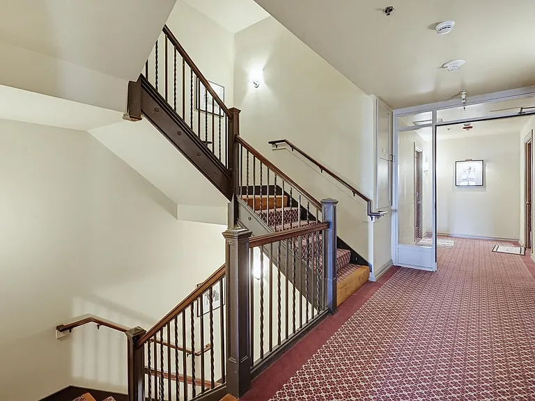 702 Ash St #702 — Photo 31