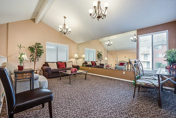 Crystal Springs Apartments — Photo 39