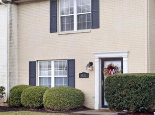 3132 Mapleleaf Sq, Lexington, KY 40509