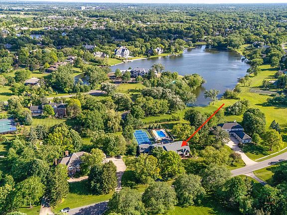 4th image of 1685 Clover Dr