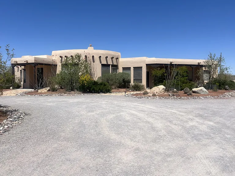 Superstition Dr — Photo 9