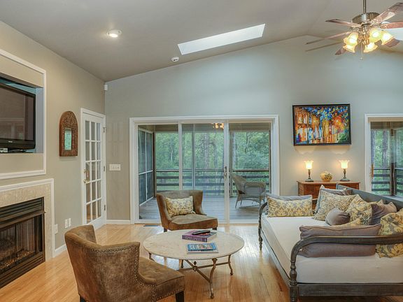 4th image of 5331 Burriss Court