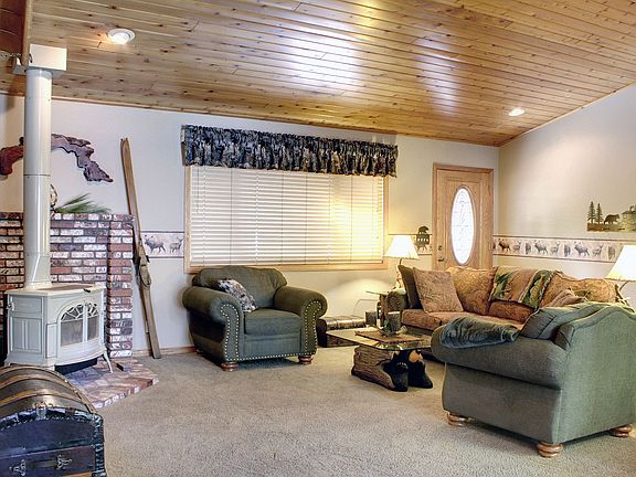 5th image of 519 E Country Club Dr