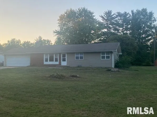 16 Turner Dr, Mount Vernon, IL 62864