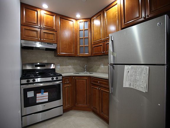 5th image of 148 Van Cortlandt Park S APT 2F
