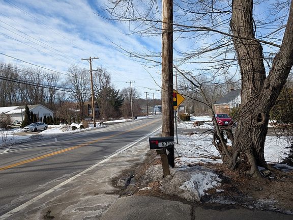5th image of 657 1/2 Greenville Ave