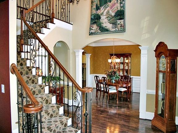 Grand 2 Story Foyer
