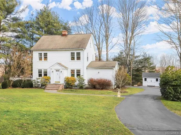 4 Kay Lane, Newtown, CT 06470