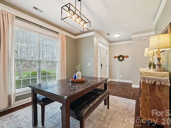 5th image of 13700 Carleen Way Dr