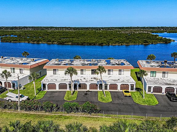 3rd image of 8 S Ocean Palm Dr Suite 8