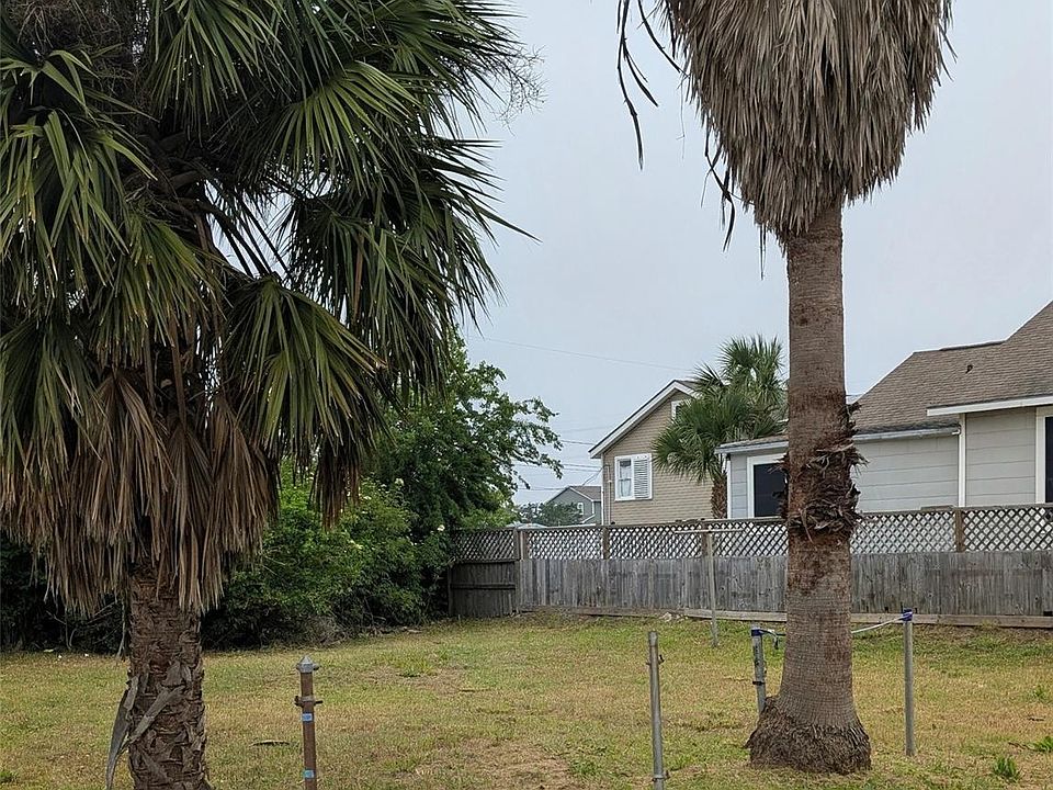 2nd image of 2125 63rd St