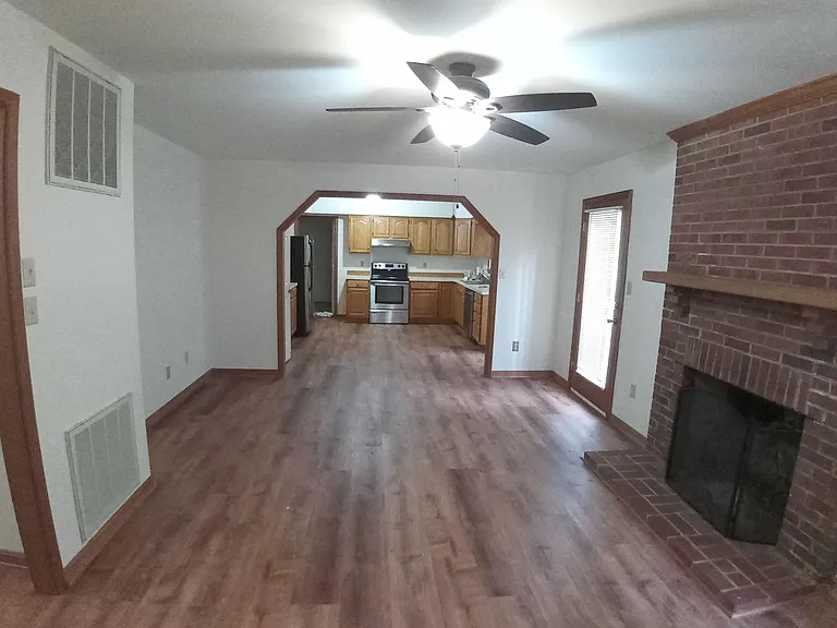 11708 Harvestdale Dr — Photo 12