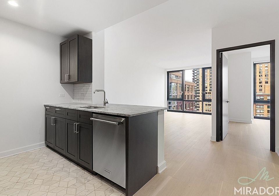 1st image of 21 W End Ave APT 2912