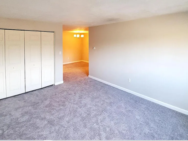 215 Winter St #5E — Photo 3