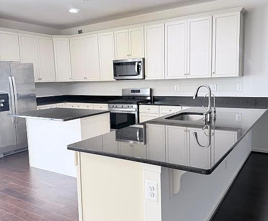 5th image of 7728 Dagny Way
