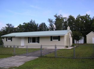 140 Oak Way, Interlachen, FL 32148