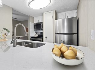 Lexington Apartment Homes, Dallas, TX 75248