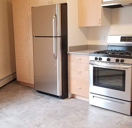 2nd image of 15 Main St