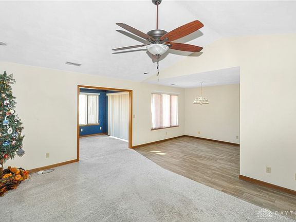 3rd image of 780 Berkshire Dr