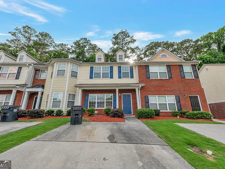 4870 W Park Cir — Photo 1