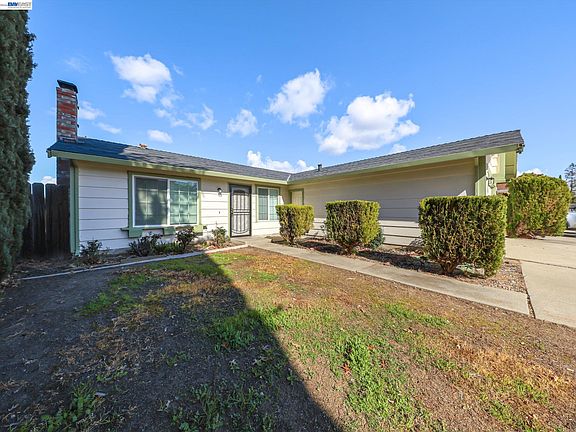 2nd image of 3432 Danielle Pl