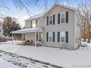19 N Fremont St NE, Rockford, MI